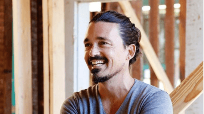 The Deed star Sidney Torres is enjoying life with Girlfriend and Children; How much is his net worth?