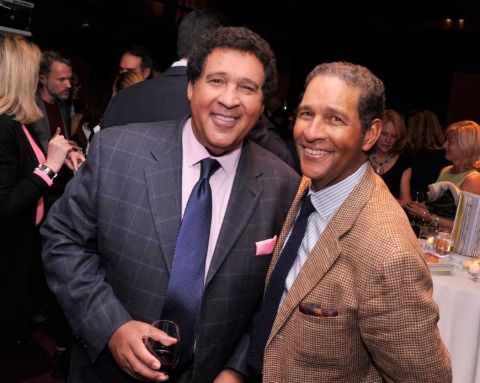 Greg Gumbel is one of such media personality who does not quite enjoys the limelight and keeps his matter and details about his relations with himself.