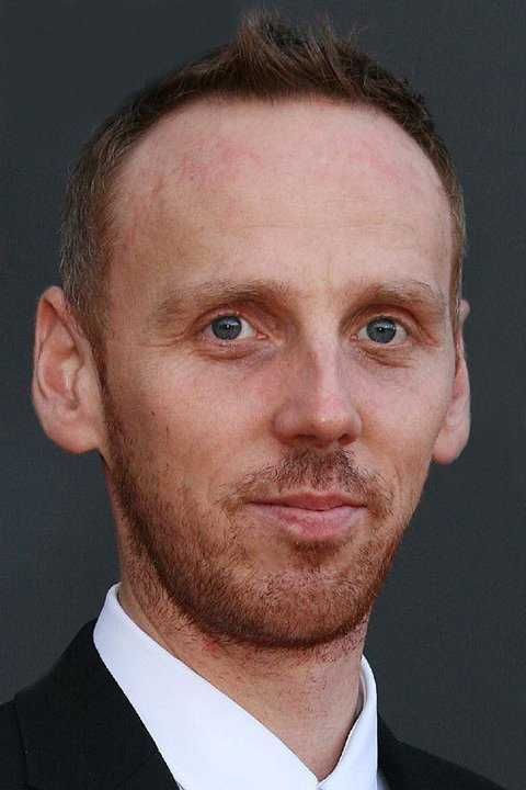 Ewen Bremner is in a relationship with Marcia Rose for a long time.