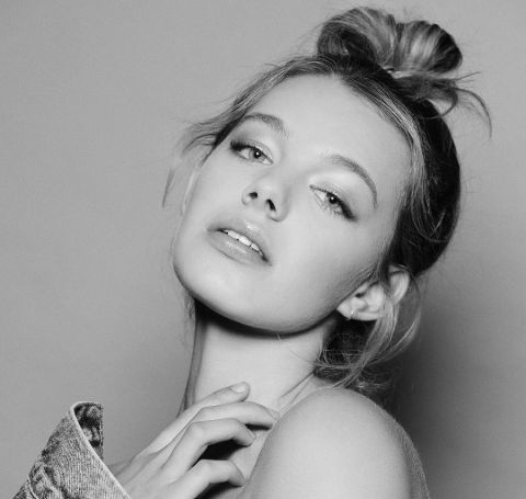 Sadie Calvano is an American young and beautiful actress.