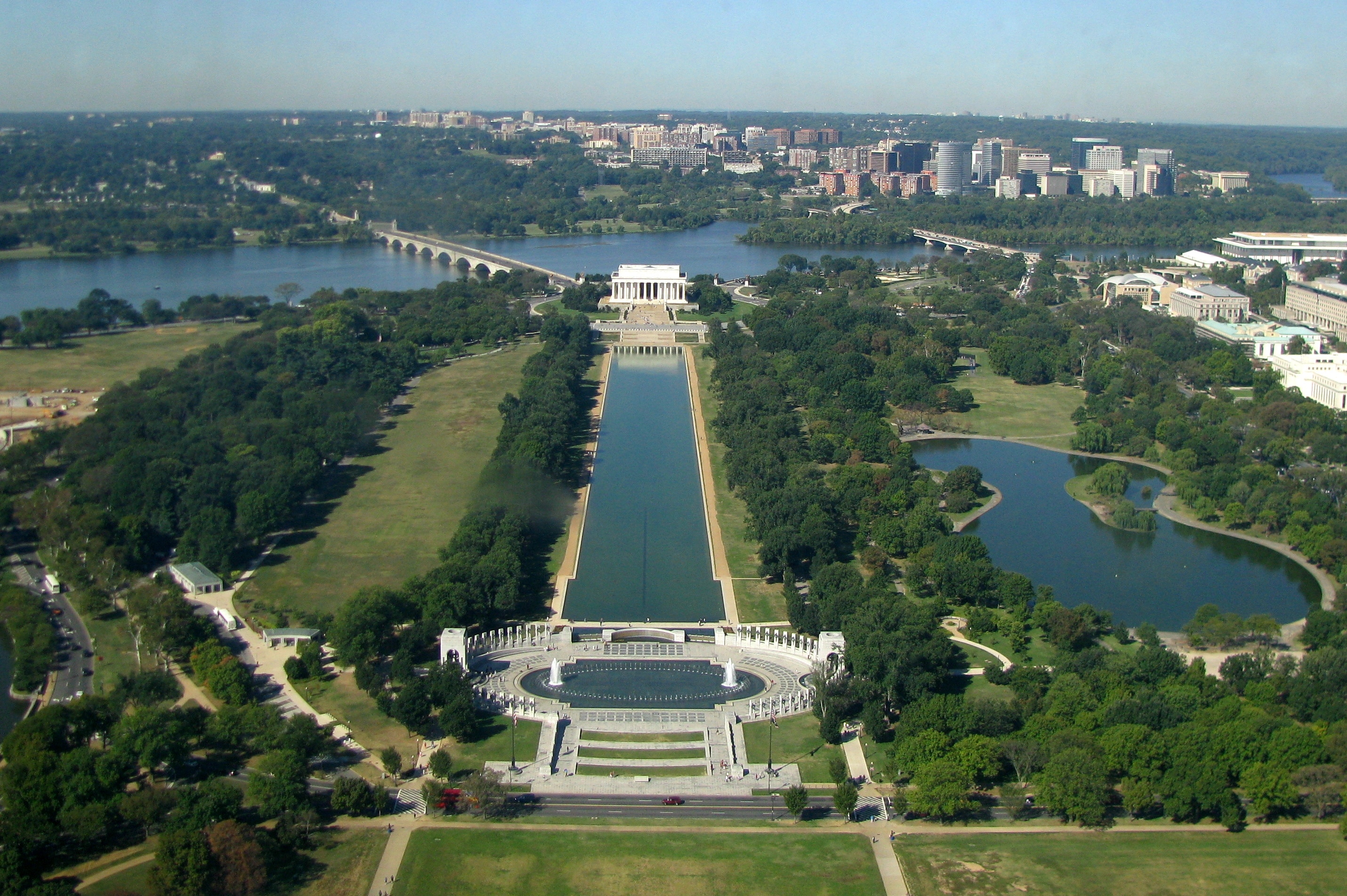 Lincoln Memorial Reflecting Pool, Washington, D.C., US