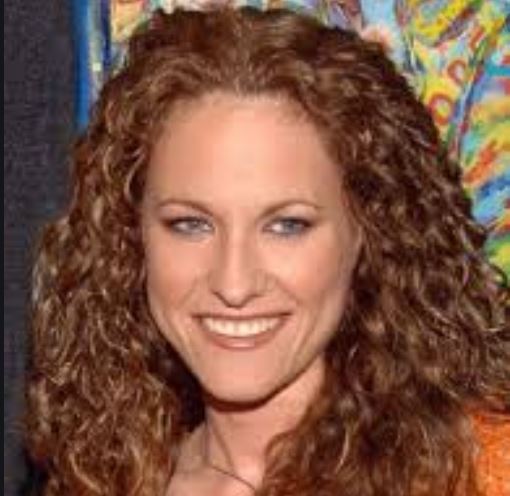 Jerri Manthey is a famous for her appearance in Survivor show.