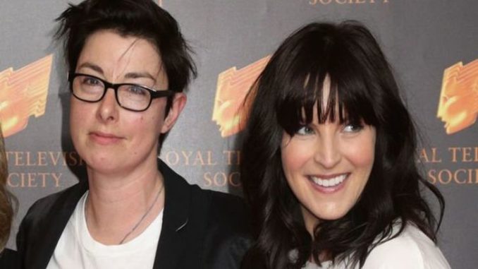 Are Sue Perkins and Anna Richardson married?