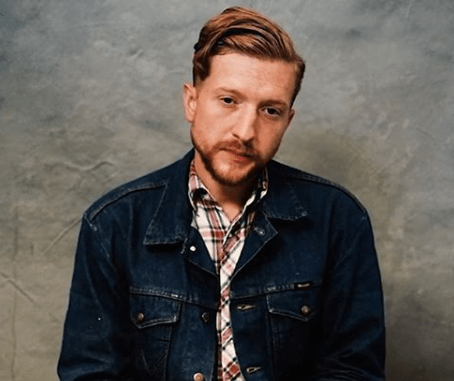 Tyler Childers Bio: Net Worth 2020, Wife, Age, Songs, Hometown, Tour, Family, Height