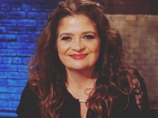 Alex Guarnaschelli smiling for a photo.